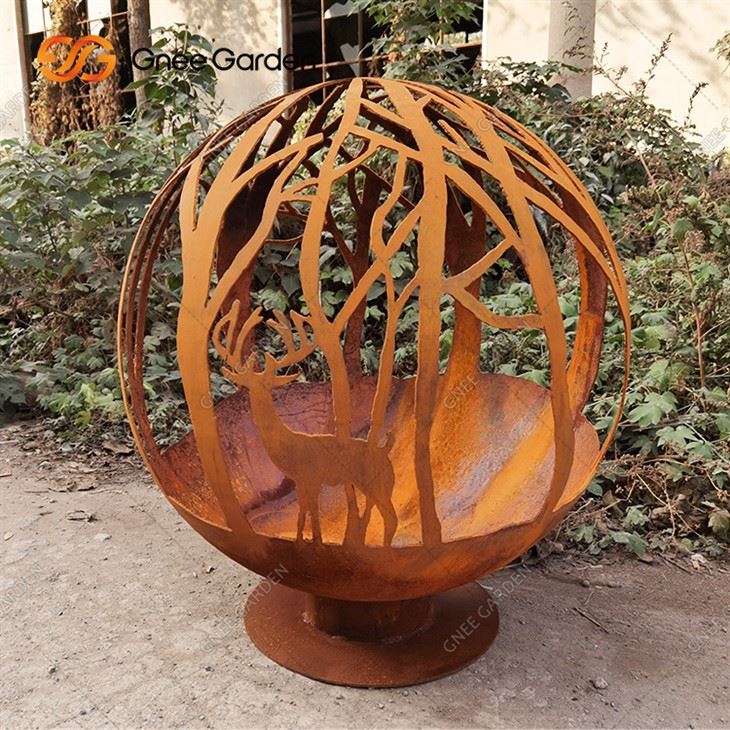 Corten Steel Sphere Ohnište na prodej
